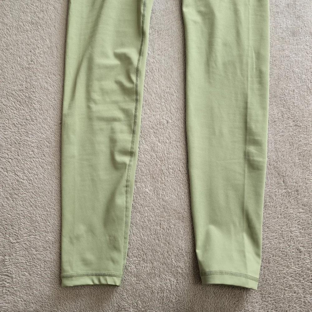 NVGTN Olive Signature 2.0 Leggings Size XL - Picture 4 of 12
